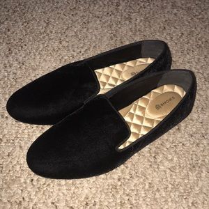 EUC Velvet Black Birdies